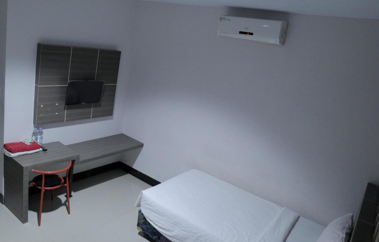 Reddoorz @ Pasangkayu Mamuju Utara Hotel Luaran gambar