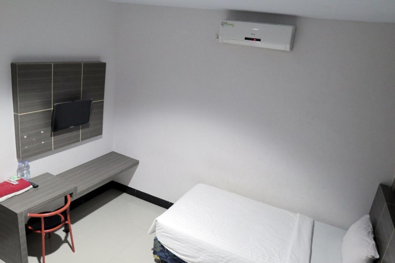 Reddoorz @ Pasangkayu Mamuju Utara Hotel Luaran gambar